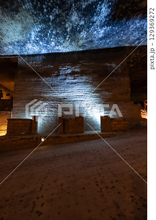 大谷資料館の地下空間とライトアップ 129369272