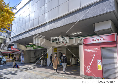 東京都台東区の都市風景　浅草橋駅 129370407