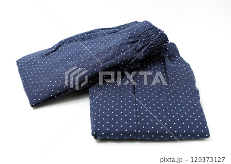 トランクス、パンツ、下着、衣類、衣服、肌着、メンズ、男、男性、清潔、お尻、履く、衣料品、布地、綿 129373127