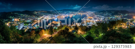 函館山から望む北海道の夜景 129373983