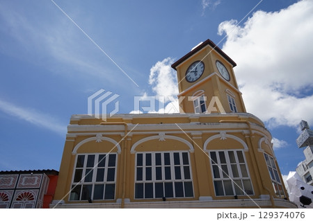 Detailed view of windows, doors and balconies of city buildings Detailed view of windows, doors and balconies of city buildings 129374076