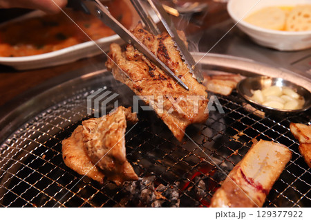 Korean barbecue. marinated beef rib bbq 129377922
