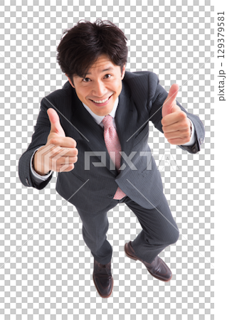 スーツ姿の日本人男性ビジネスパーソンのポートレート（透過背景）｜男性,スーツ,ビジネス,背景透過,人 129379581