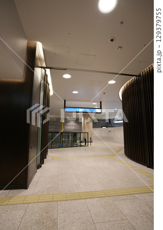 東京メトロ 六本木一丁目駅 129379755