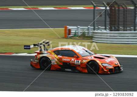 スーパーGT レーシングカー 129383092