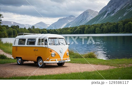 湖を眺めるキャンピングカー 湖を眺めるキャンピングカー 129386117