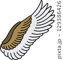 灰色と茶色のフワフワな鳥の翼 129386426