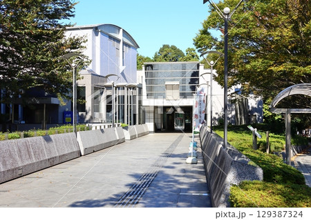 松戸市立博物館　千葉県松戸市千駄堀　21世紀の森と広場 129387324