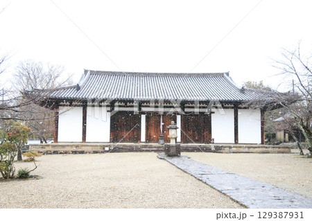 雪・新薬師寺【奈良県奈良市】 129387931
