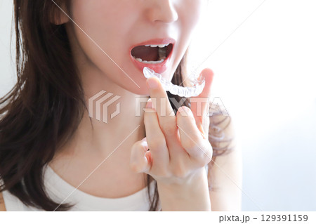 マウスピース矯正　歯列矯正 129391159