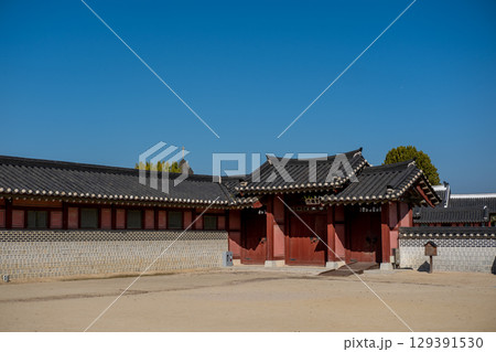 Hwaseong Haenggung, temporary palace where the king used to stay when he traveled outside of Seoul, South Korea. with the autumn nature background. It is famous as K-drama filming location. 129391530