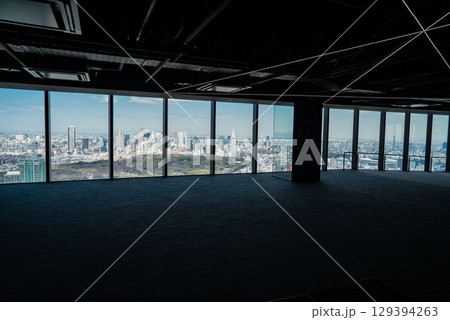 東京渋谷スクランブルスクエアの展望台、東京を一望する眺め 129394263