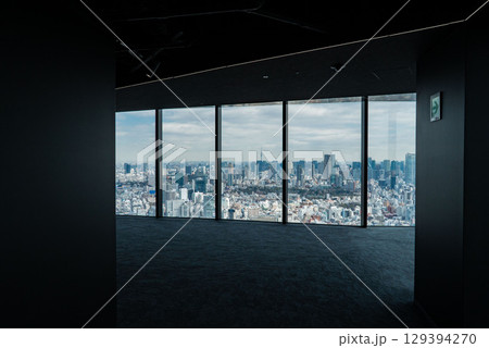 東京渋谷スクランブルスクエアの展望台、東京を一望する眺め 東京渋谷スクランブルスクエアの展望台、東京を一望する眺め 129394270