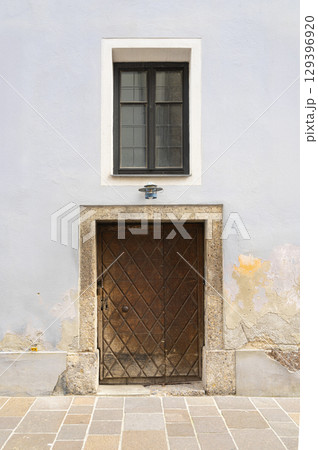 typical external facade of the old buildings inInnsbruck, Austria 129396920