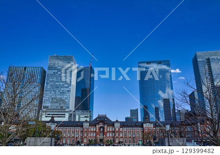 正面からの東京駅 129399482