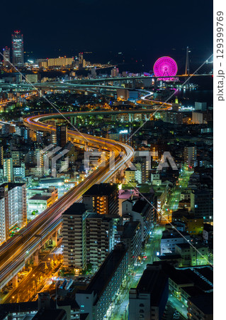 大阪夜景 大阪ベイタワーから大阪湾方面を望む 大阪夜景 大阪ベイタワーから大阪湾方面を望む 129399769