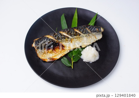 鯖の塩焼き 129401840