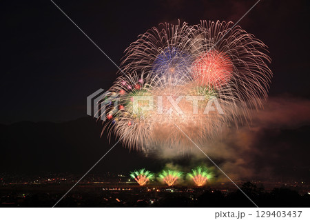 神明の花火2025　＜市川三郷町＞ 129403437