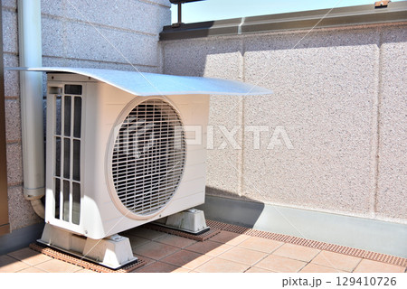 エアコン室外機保護カバーで節電対策（マグネット式） 129410726