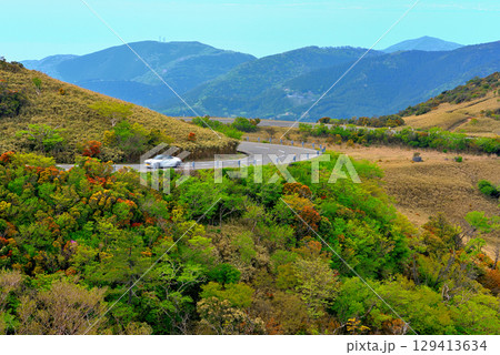 中部地方・伊豆半島・絶景の西伊豆スカイライン、達磨山のコースを爽快なドライブ・静岡県伊豆市土肥(4) 129413634