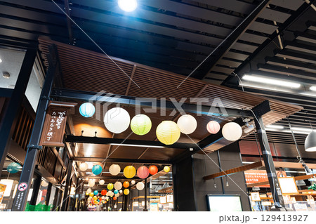 JR越後湯沢駅　がんぎどおり・CoCoLo湯沢の通路を練り歩く　新潟県南魚沼郡湯沢町 129413927