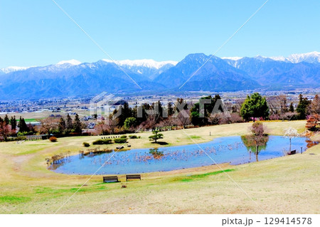 4月の北アルプス展望美術館からの北アルプス 信州の山々 春の北アルプス 4月の北アルプス展望美術館からの北アルプス 信州の山々 春の北アルプス 129414578