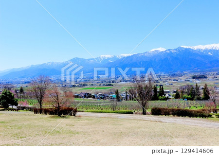 4月の北アルプス展望美術館からの北アルプス 信州の山々 春の北アルプス 4月の北アルプス展望美術館からの北アルプス 信州の山々 春の北アルプス 129414606