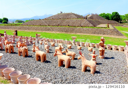 春の八幡塚古墳　　　かみつけの里博物館 129416110