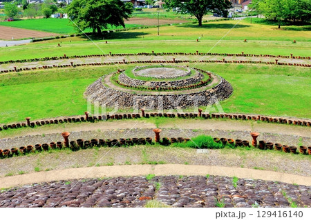 春の八幡塚古墳　　　かみつけの里博物館 129416140