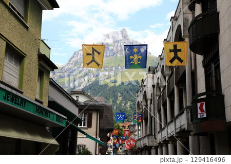 エンゲルベルグの通りから見えるハーネン山 エンゲルベルグの通りから見えるハーネン山 129416496