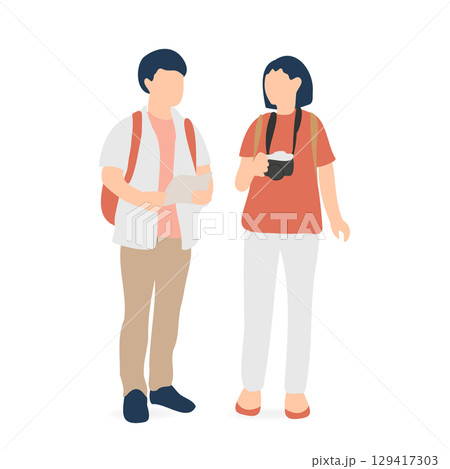 観光地を歩く旅行カップルのイラスト（地図とカメラ） 129417303