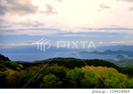 中部地方・伊豆半島・だるま山高原展望台、海外へ日本の紹介にも使われた富士の風景・静岡県伊豆市(5) 中部地方・伊豆半島・だるま山高原展望台、海外へ日本の紹介にも使われた富士の風景・静岡県伊豆市(5) 129419404