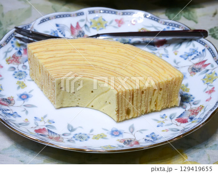 バウムクーヘン（バームクーヘン） 129419655