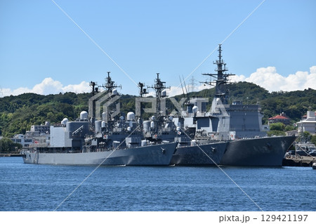 海上自衛隊 護衛艦うらが、やまぎり、ゆうぎり 129421197