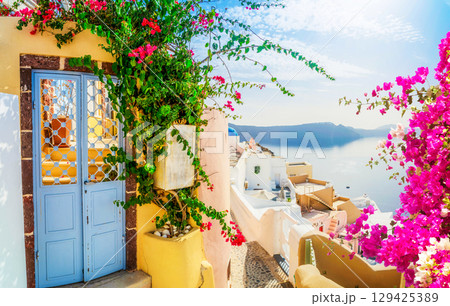 Oia, traditional greek village 129425389