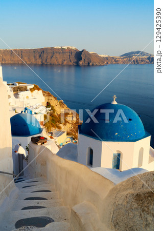 Oia, traditional greek village 129425390