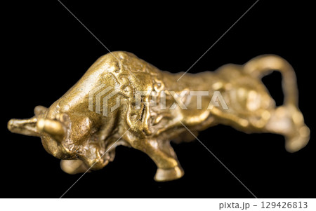 bull statue isolated bull statue isolated 129426813