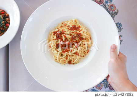 pasta carbonara ,spaghetti or spaghetti carbonara pasta carbonara ,spaghetti or spaghetti carbonara 129427882