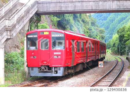 夜明駅　大分県　日田市　JR九州　 久大本線　日田彦山線BRT　駅　電車　バス　BRTひこぼしライン 129430836