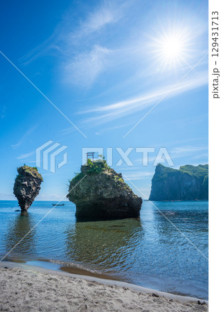 えびす岩と大黒岩 夏 余市 えびす岩と大黒岩 夏 余市 129431713