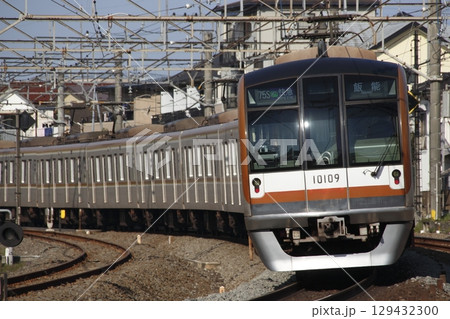 西武池袋線直通の地下鉄副都心線10000系(Fライナー) 西武池袋線直通の地下鉄副都心線10000系(Fライナー) 129432300