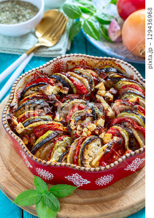 Colorful vegetable dish (Tian). 129436968