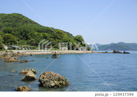 兵庫県赤穂市 赤穂御崎海岸遊歩道からの風景 兵庫県赤穂市 赤穂御崎海岸遊歩道からの風景 129437399