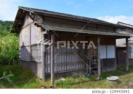 古い街並み風景 129443941