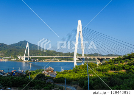 しまなみ海道原付二種から見える風景 しまなみ海道原付二種から見える風景 129443953