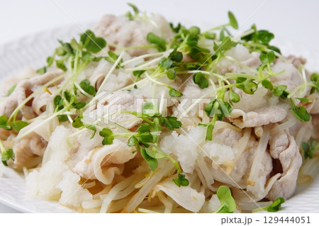 豚肉の冷しゃぶ 豚肉の冷しゃぶ 129444051