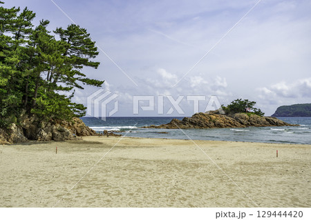 浦富海岸　宮島　向島恵比寿神社　鳥取県岩美町 129444420
