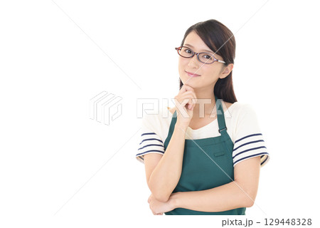 想像するエプロン姿の女性 想像するエプロン姿の女性 129448328