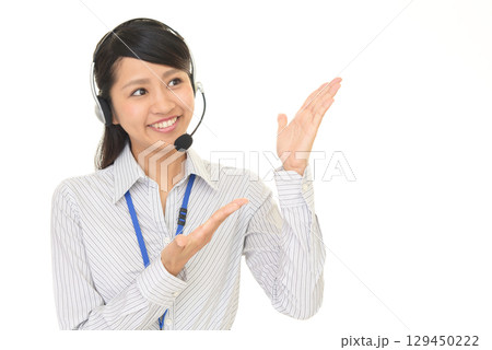 笑顔のオペレーター 笑顔のオペレーター 129450222