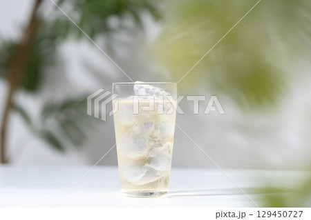 ハイボール　チューハイ　さわやか 129450727